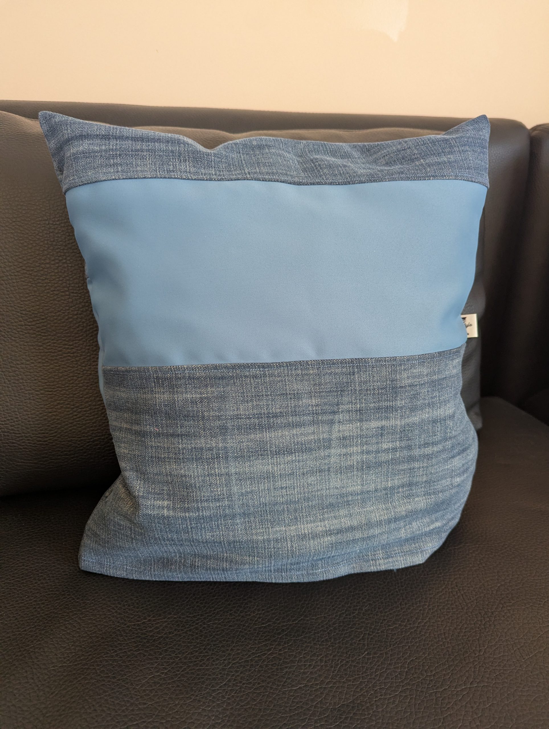 Coussin Bleu Love – Image 2